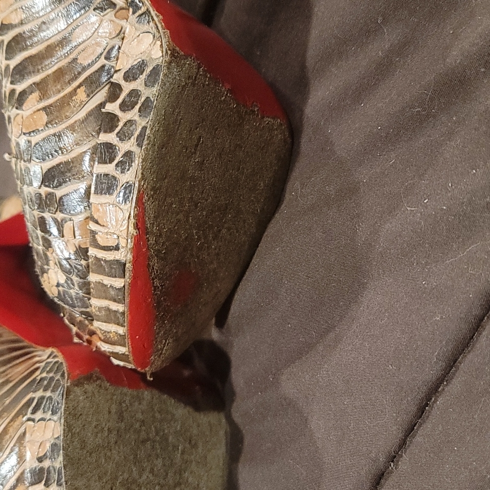 Python Platform Peep Toe Louboutin - image 5